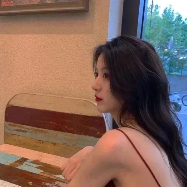 新来的美女邻居